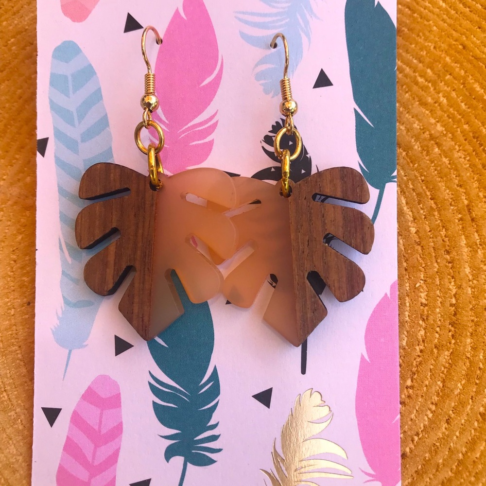 Leaf Me In The Tropics ( Peach )